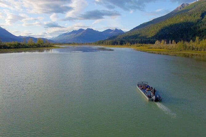 Aventure en jet-boat sur la rivière Chilkat au départ de Skagway