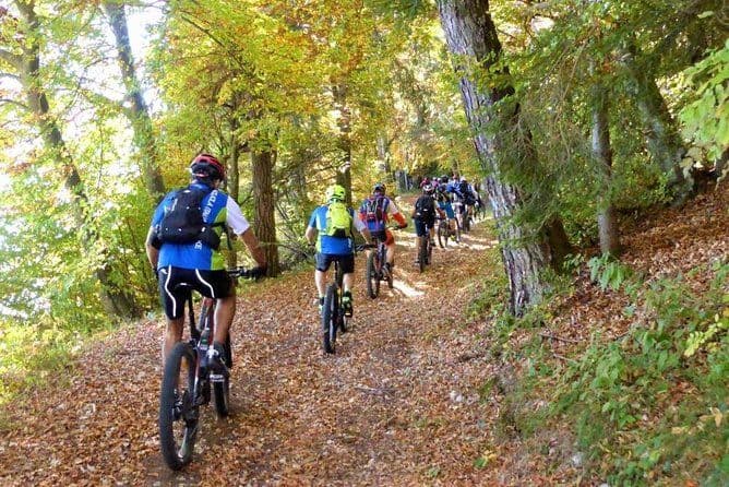 visites guidées de location de vélos électriques