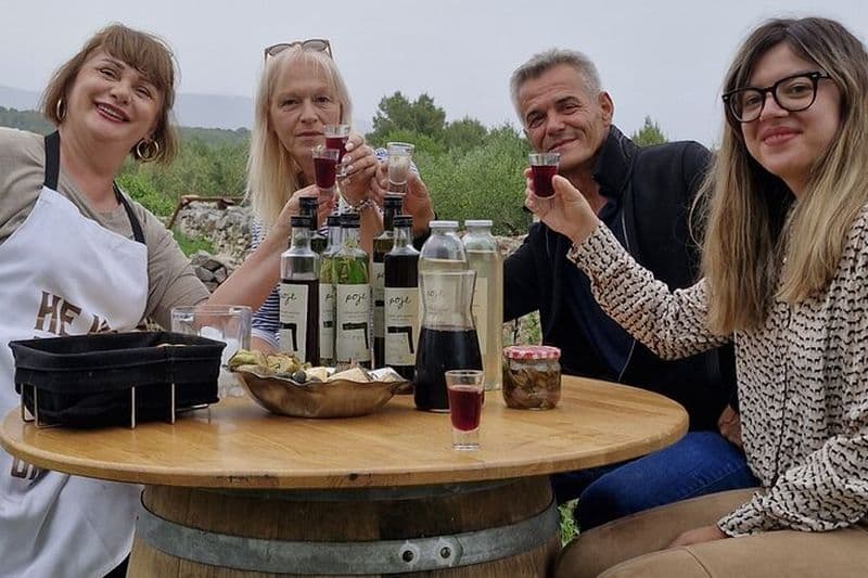 Cours de cuisine sur l'île de Hvar : une expérience de la ferme à la table