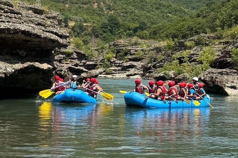 Visite guidée en rafting du parc national de la rivière Vjosa à Permet