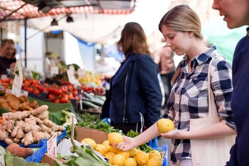Visite du marché et cours de cuisine avec un habitant à Aoste