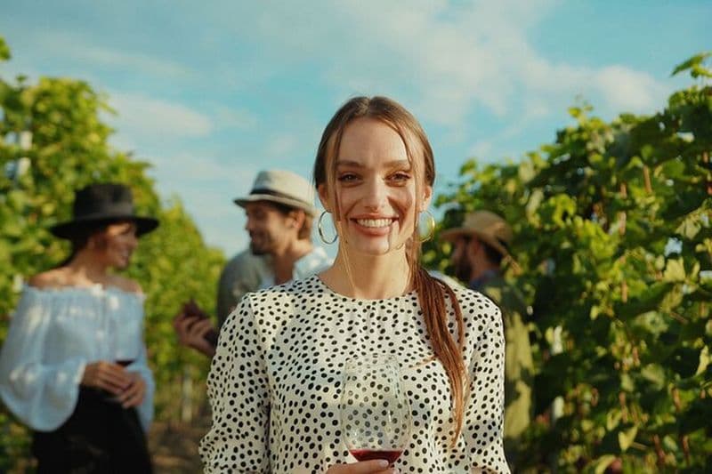 Expérience de dégustation de vin guidée privée Meteora de Kalampaka