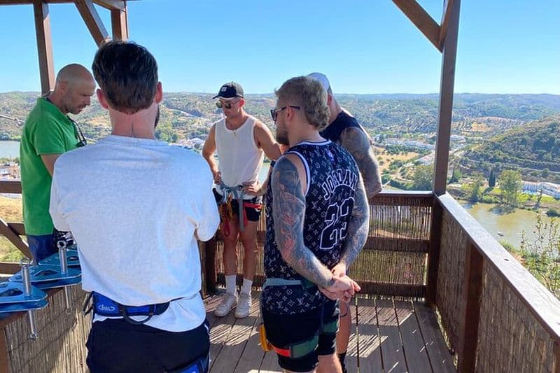 Tyrolienne - Retour dans le temps Espagne au Portugal Tour