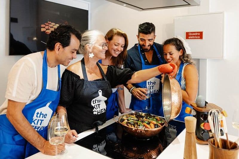Visite du marché et cours de cuisine: Cataplana de fruits de mer d’Algarve