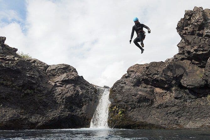 Demi-journée Canyoning sous le Vatnajökull