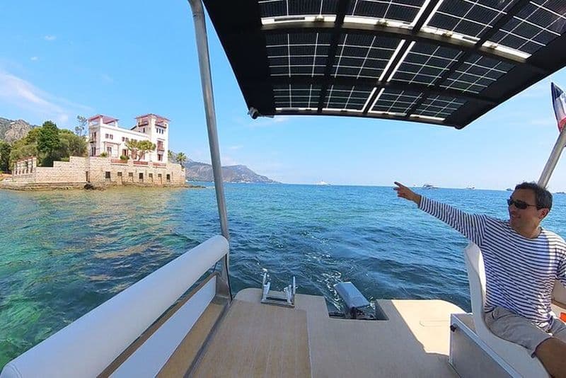 Balade Premium en Catamaran à Énergie Solaire - Groupe Privé