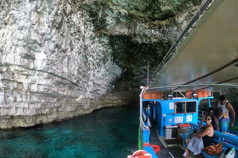 Location de bateau privé à Crystal & Blue Lagoon, Caves & Comino