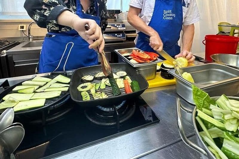Cours de cuisine végétalienne avec visite du marché local à Split