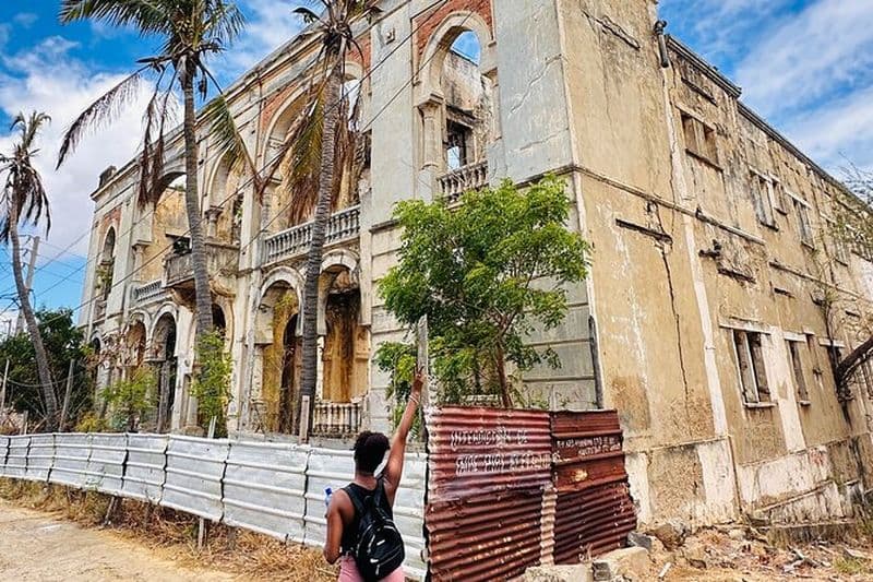 Tuk-Tuk CityTour à Antsiranana Diego Suarez Baobab et Shopping