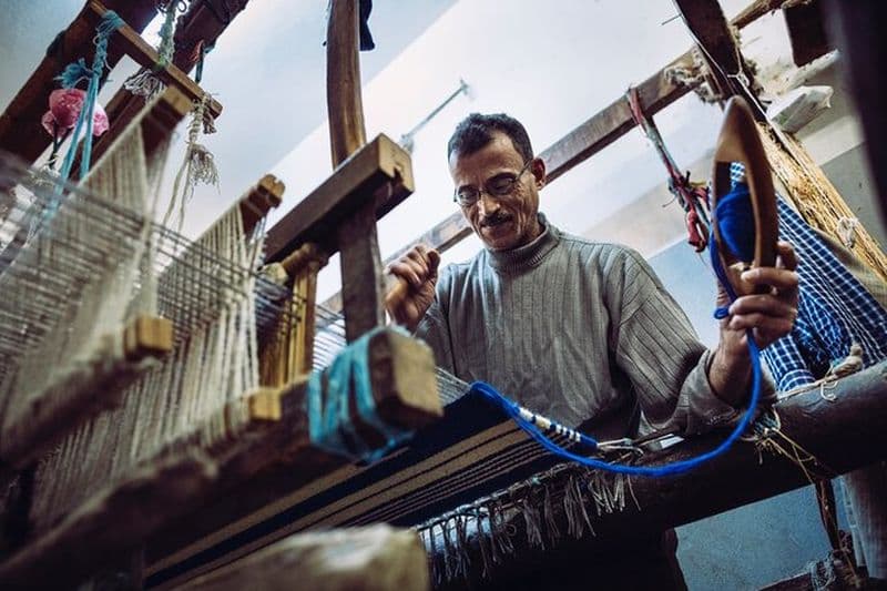 Explorer Cairo Crafts : Tissage de tapis et fabrication de parfums & Papyrus