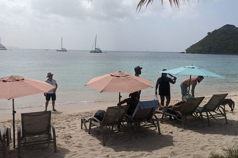 Safari cascade et plage à Santa Lucia