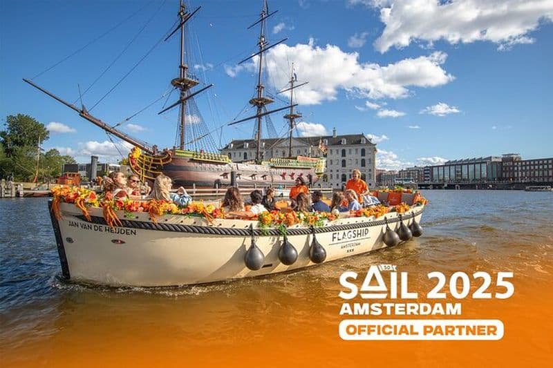 Amsterdam: Expérience officielle de VOILE sur Open Boat avec boisson