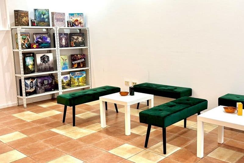 Escape Room Adventure Retro Rewind