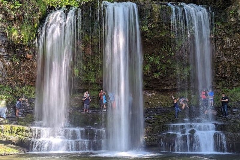 Depuis Cardiff : randonnée vers les incroyables six cascades des Brecon Beacons