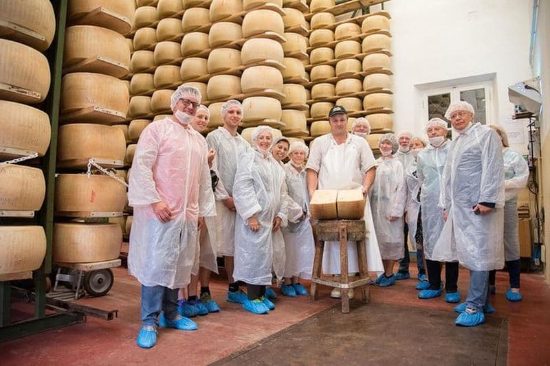 Visite guidée en groupe TastyBus : Fromage de Parmesan et Jambon de Parme