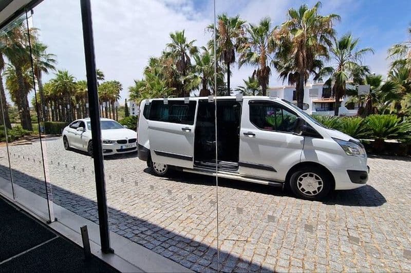 Transferts privés entre Faro et Portimão/Praia da Rocha