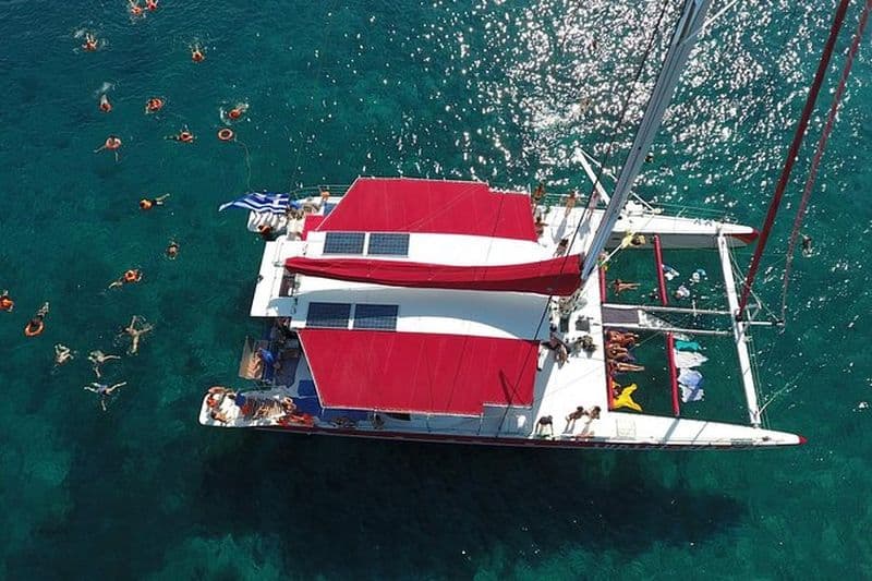 Excursion de base partagée à Santorin le matin via la plage rouge et la plage blanche