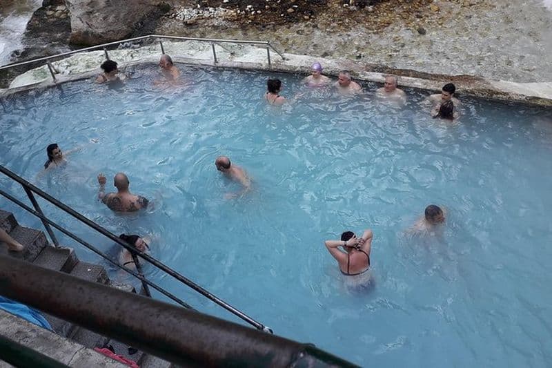 Excursion privée d'une journée au spa thermal de Pozar et aux cascades d'Edessa au départ de Thessalonique
