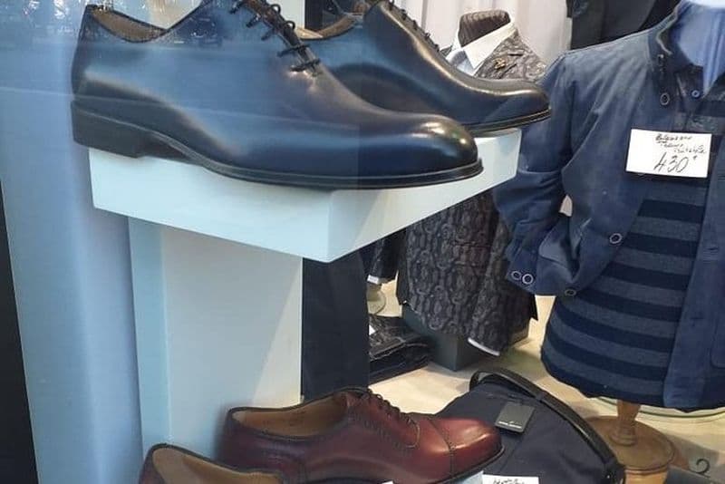 Véhicule et chauffeur privé pour vos déplacements Paris - Paris.