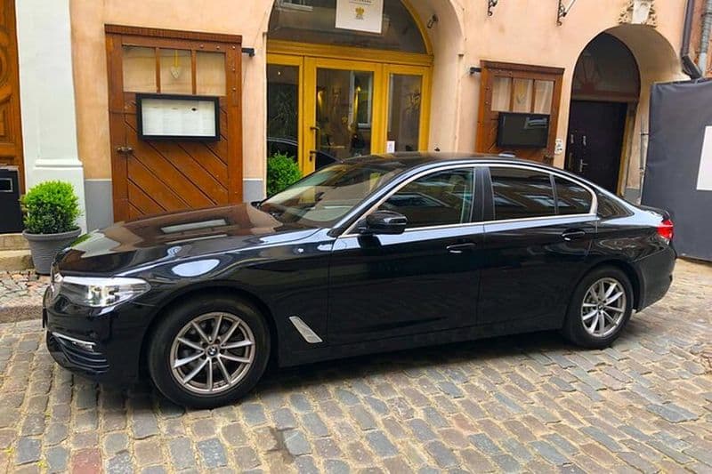 Essayez de trouver votre meilleur que nous! Service de transfert aéroport à Madrid APT-HTL (MAD)