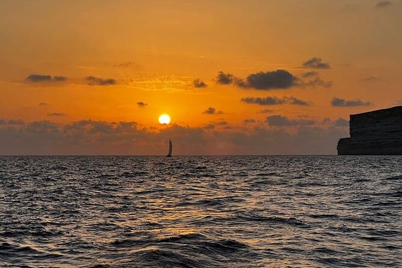 8 - Aventure à la voile d'une journée de Malte à la Sicile orientale et retour