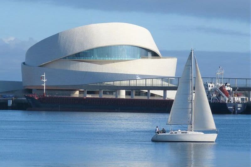 Excursion en bateau à voile sur la côte de Porto et sur le fleuve Douro