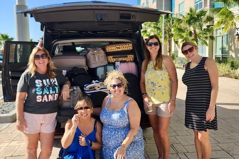 Transfert privé de l'aéroport international d'Orlando vers la zone de villégiature Disney