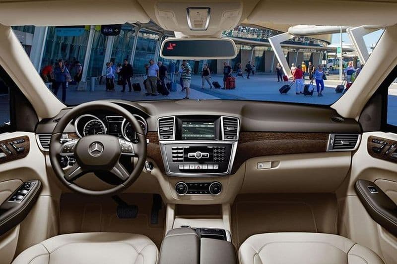 Transfert privé de l'aéroport de Faro (FAO) à Praia dos Salgados