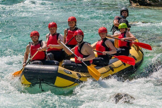 Rafting d'aventure sur la rivière Soca à Bovec avec photos