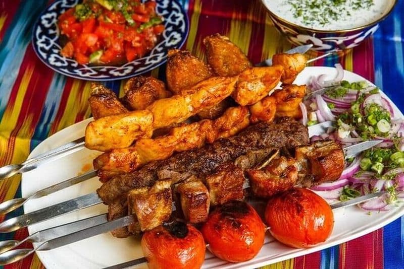 Cours de cuisine familiale locale de Samarcande et visite du bazar de Siyob