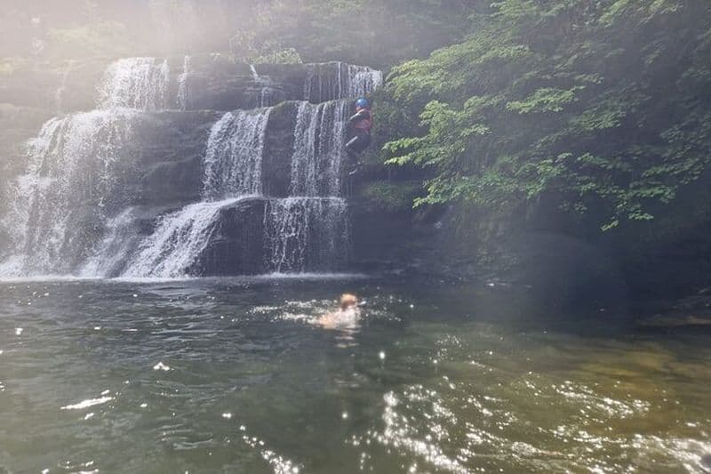 Randonnée guidée Breacon Beacons 4 cascades en une journée au départ de Cardiff