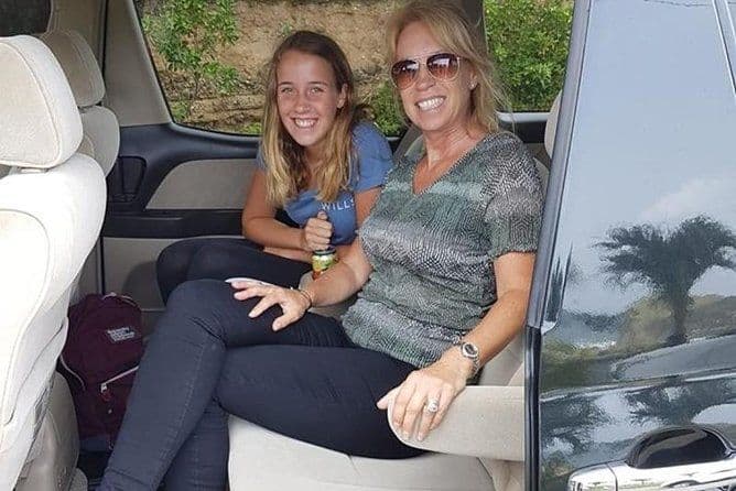 Transfert aéroport UVF 2Way Trip