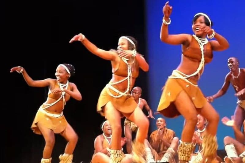 Festival de danse traditionnelle Kasane