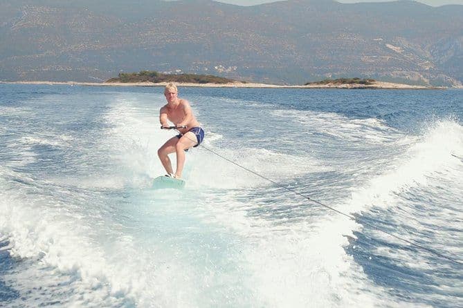Wake boarding et Tubing privé Aventure