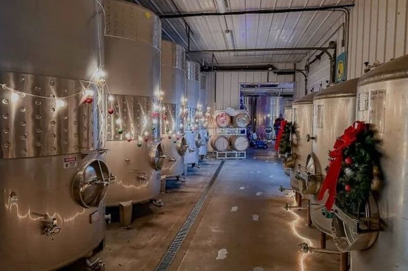 Seneca Lake Deck The Halls Chauffeur Service