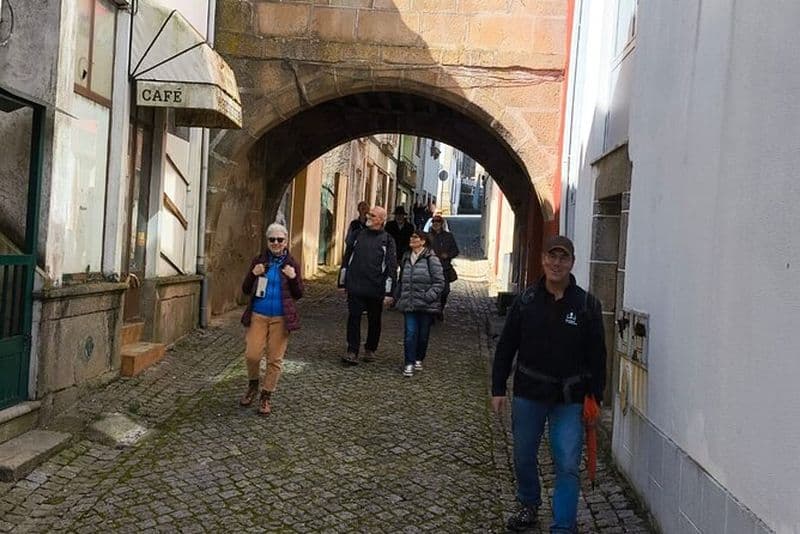 Sabugal, visite à pied : Histoires et charmes de la rivière Côa