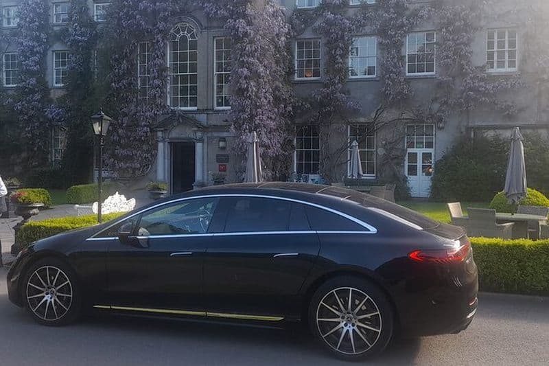 Dublin Airport Transfer Berline de luxe électrique