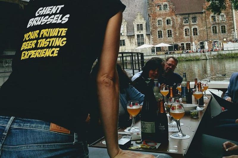 Visite en bateau de bière belge adaptée aux groupes avec dégustation et quiz!