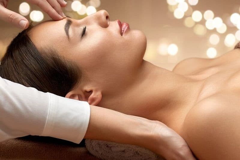 Massage à l'huile coréenne Choisissez la relaxation, les tissus profonds, les pierres chaudes