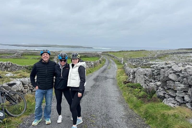 Visite guidée privée à vélo électrique de l'île d'Aran Inishmore au départ de Doolin