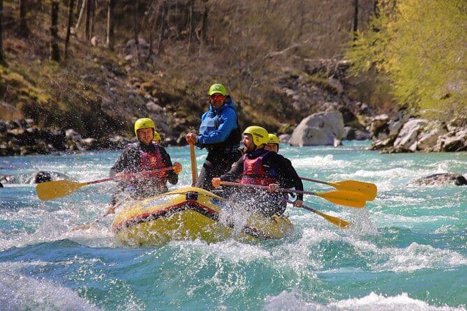 Rafting en eau vive sur la rivière Soča – Experts locaux depuis 1989