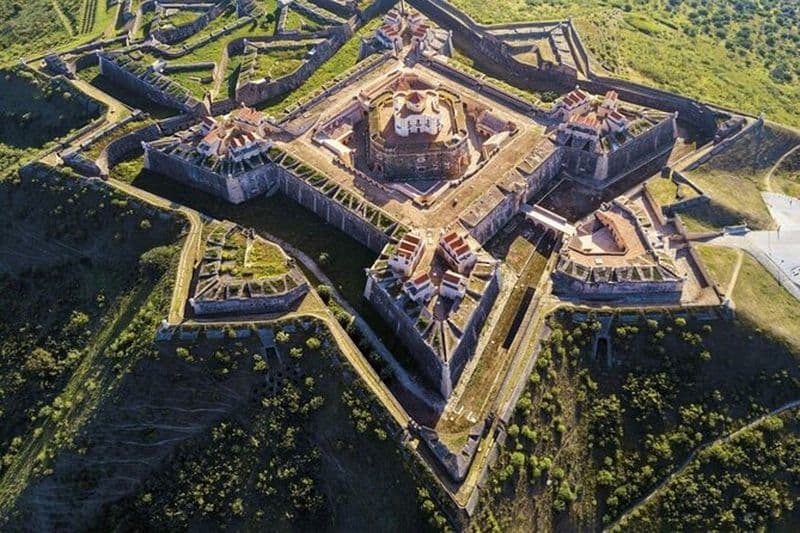 Chauffeur privé Évora - Elvas journée complète personnalisable