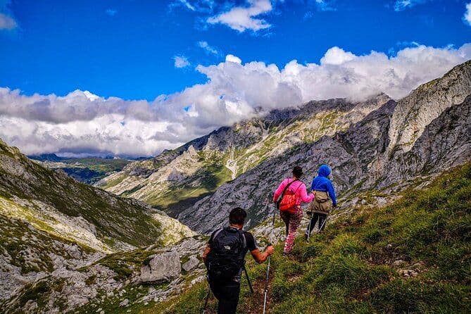 Itinéraire de randonnée vers les Picos de Europa depuis Llanes