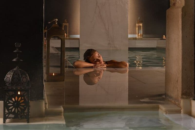 Expérience de bain arabe en petit groupe à Hammam Al Ándalus Palma