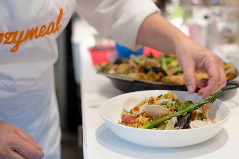 Cours de cuisine Tapas et Paella Espagnols (Comprend 5 - repas de cours)