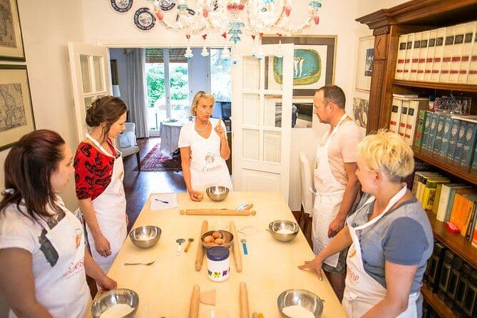 Cours de cuisine et repas avec un local à Gênes