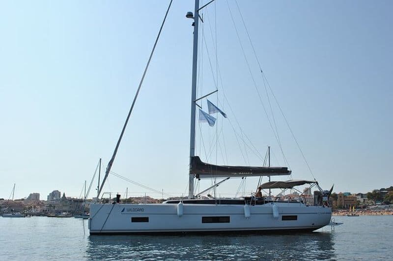 Cascais Private Sailing Croisière de 2h avec un verre