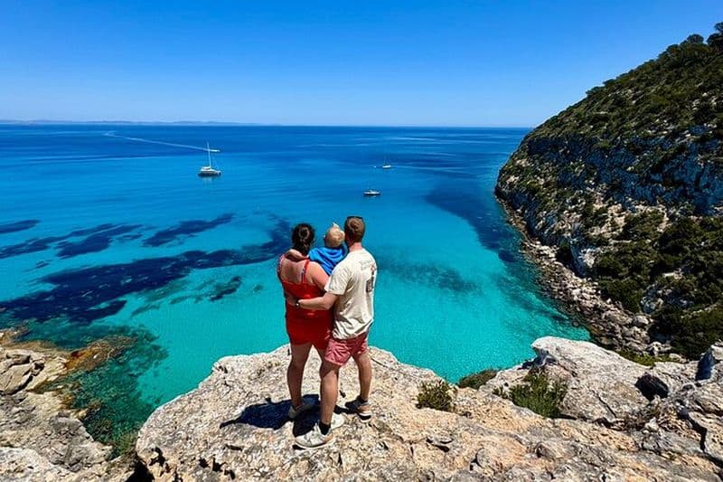 Excursion en 4x4 dans les coins secrets de Formentera à bord d'un Land Rover Defender