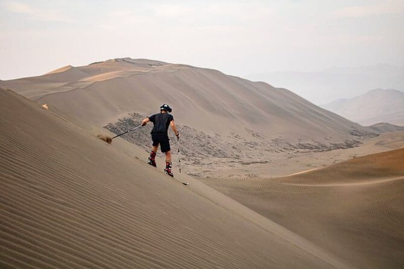 Ski sur sable et hors piste à Lima (Parc National Lomas de Ancón)