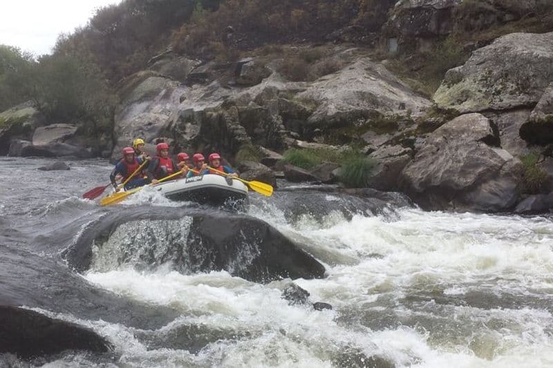 Expérience de rafting sur la rivière Ulla